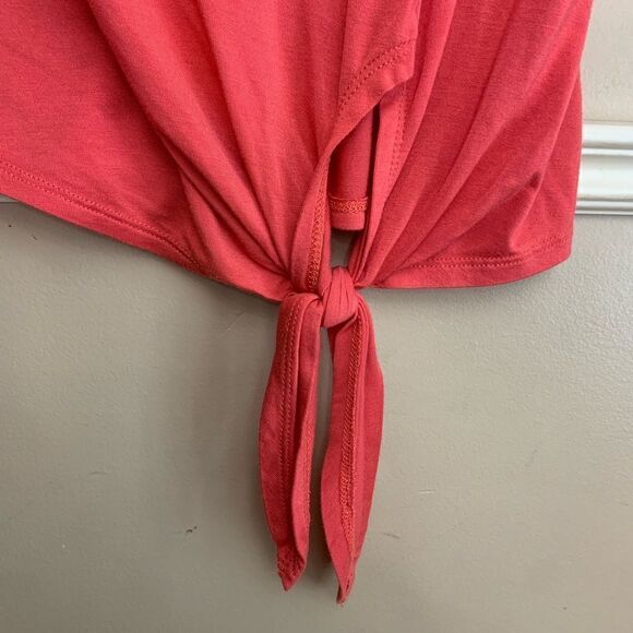 Matty M V-Neck Tie Front T-Shirt Pink Size Medium - Picture 3 of 3